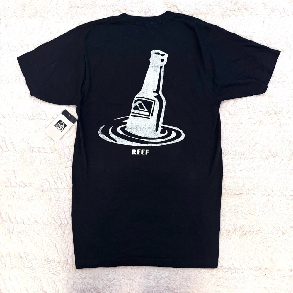 REEF Men’s Black Cotton T-Shirt - Size Small, Beer Bottle Graphic new with tags - Picture 3 of 4